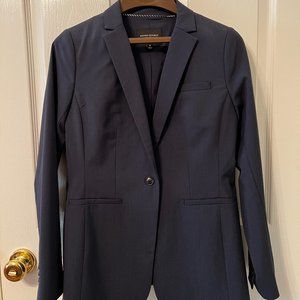 Banana Republic Women's Navy Blue Suit